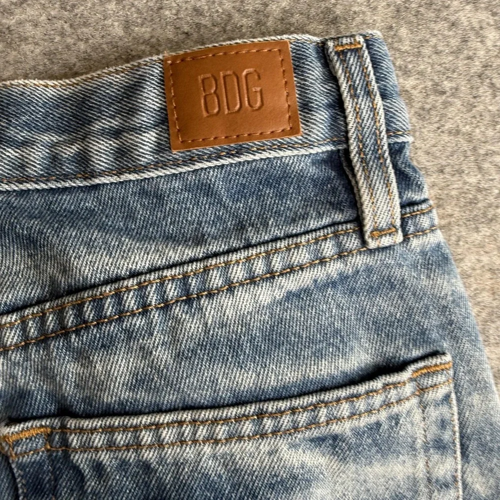 BDG Cowboy Jeans Mens‎ 28x28 Blue Light Wash Straight Leg Denim Urban Outfitters